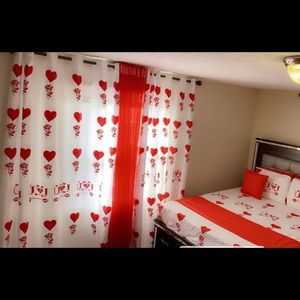 Matching Bedsheet set, with Window curtain